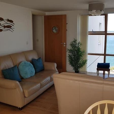 Ynys Lawd, Holyhead Marina Apartment Bagian luar foto